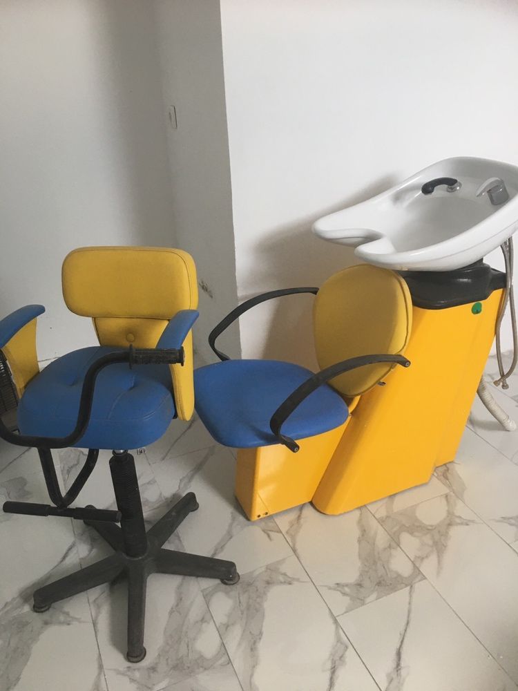 Мийка перукарська, крісло дитяче, масажний стіл