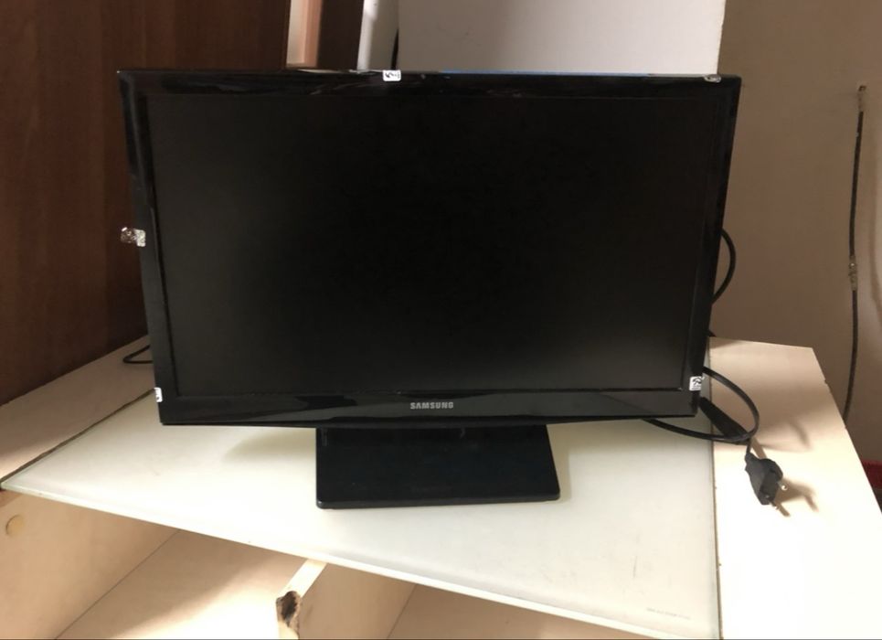 Telewizor samsung 19 cali idelany do ZK