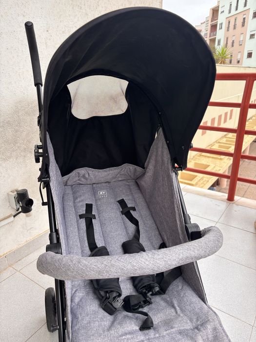 Carrinho de bebé Zippy