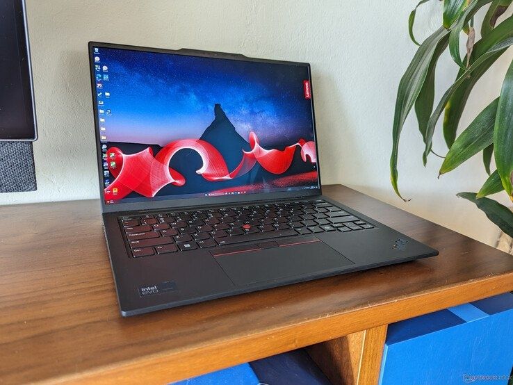 НОВИНКА!Thinkpad X1 Carbon Gen 12(i7-155U/32Гб/1Тб/FHD),гарантия.