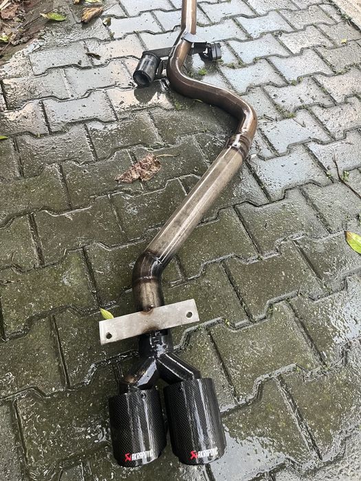 Escape akrapovic, linha completa