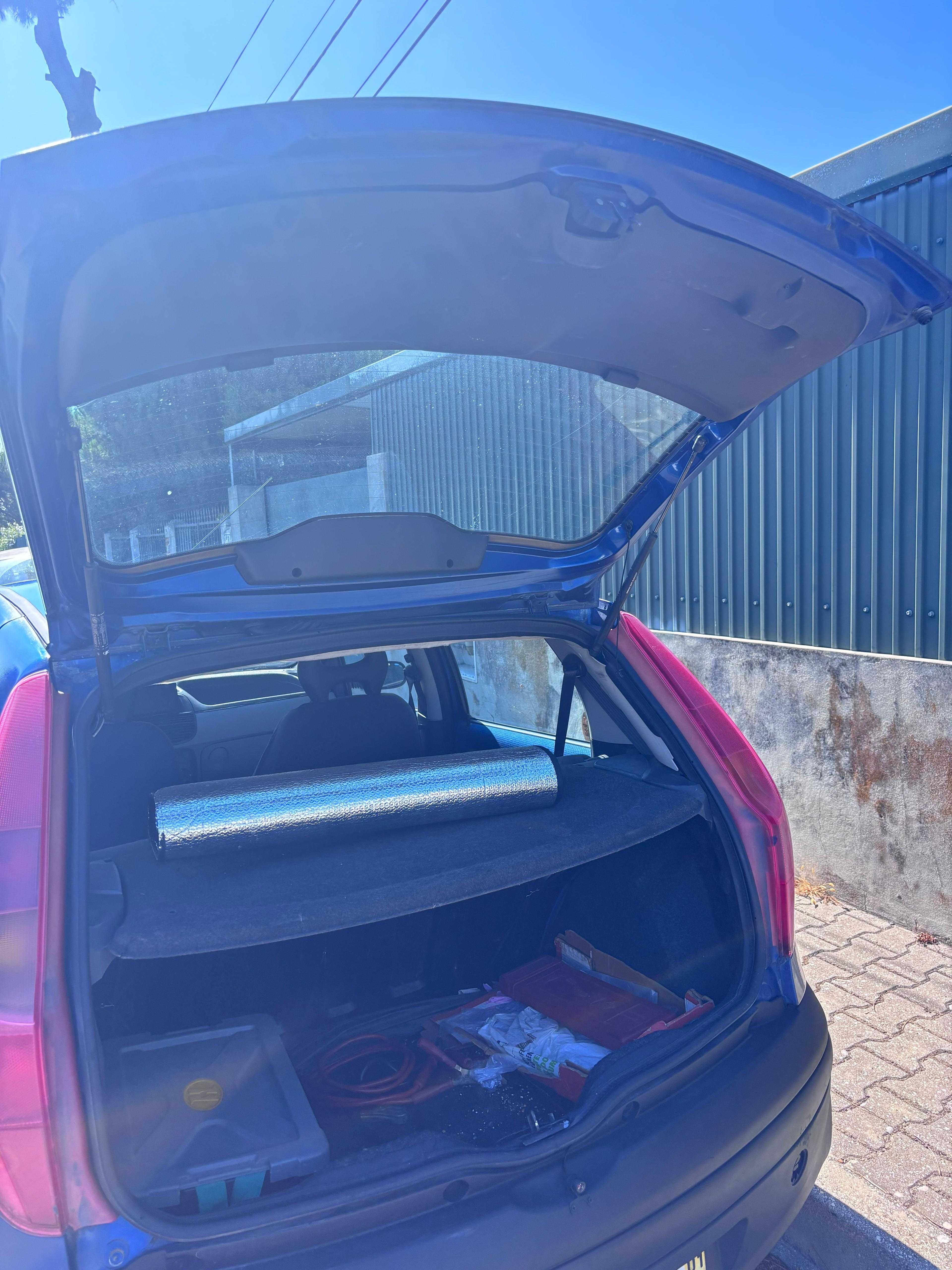 Fiat Punto 1.2 Gasolina 5 portas