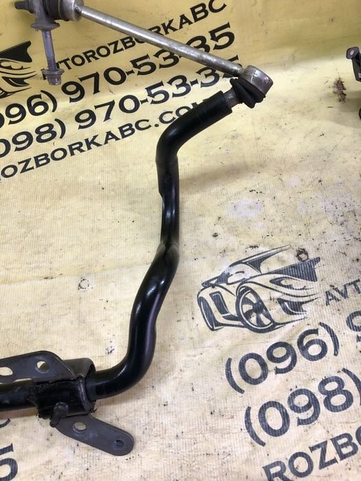 Стабилизатор поперечной устойчивости Mercedes-Benz GLC 300 2018 перед.