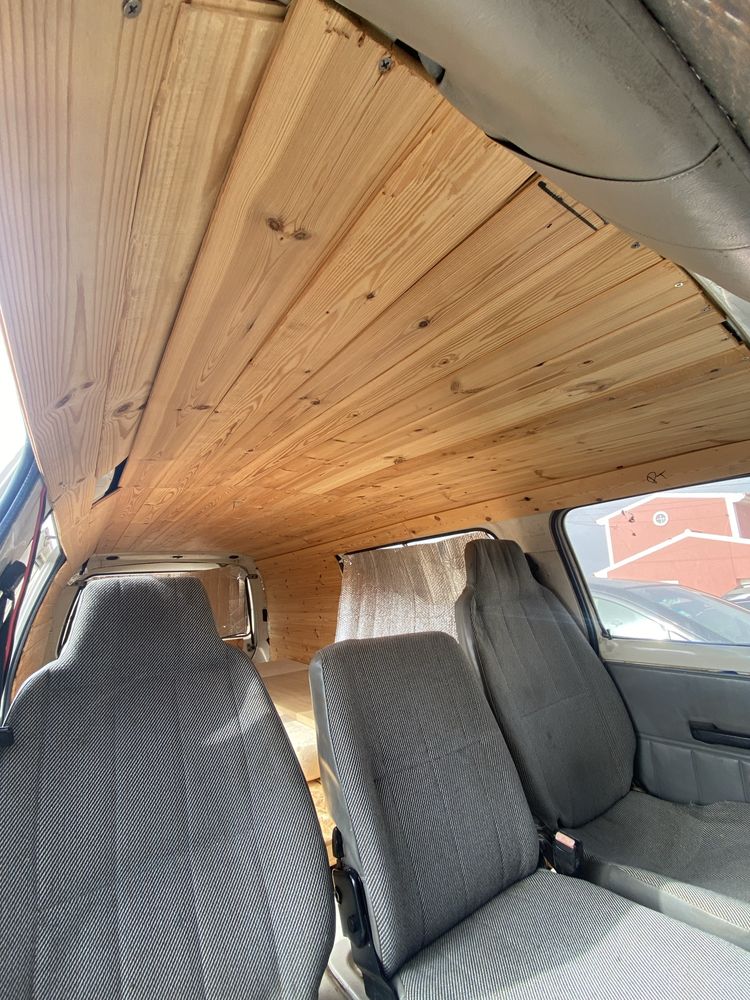 Isuzu Midi Mover 6 lugares – Projeto Campervan inacabado