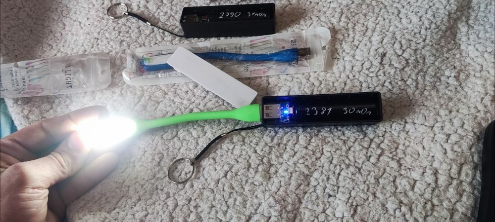 Павер банк павербанк Power Bank + акумулятор 18650 + ліхтарик
