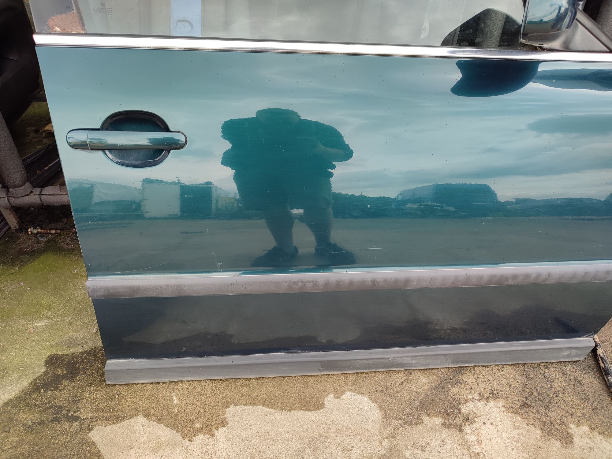 Drzwi prawe prawy przód LB6W passat B5 fl