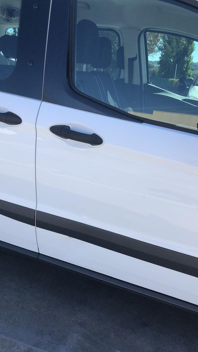 Ford Tourneo Courier 1.0 EcoBoost Ambiente