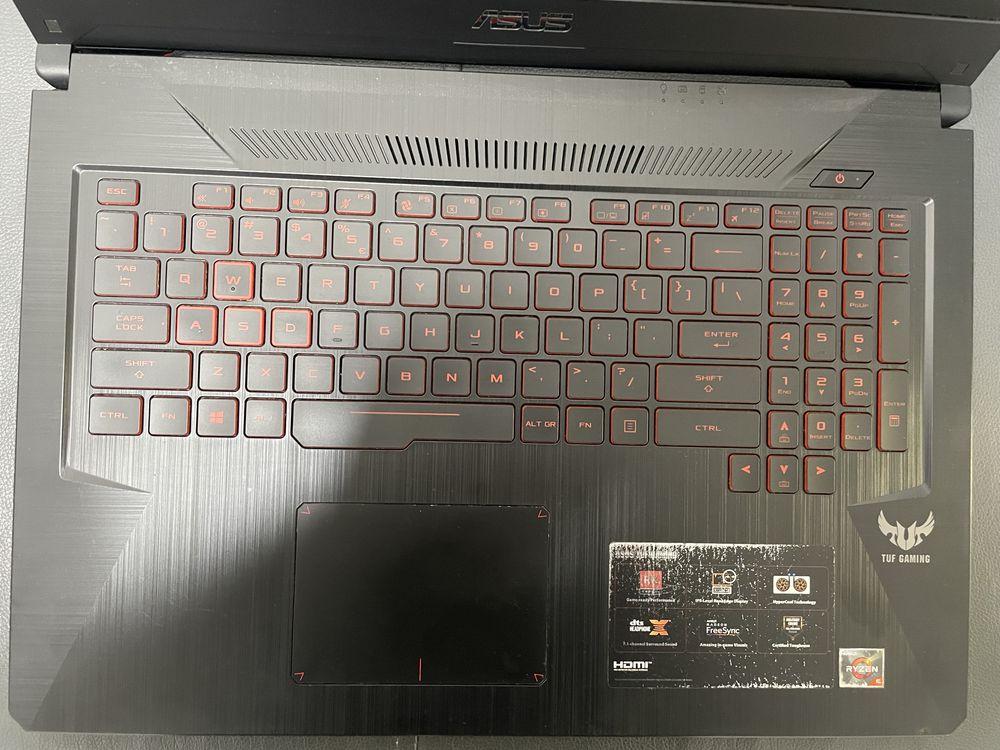 Laptop gamingowy asus tuf gaming fx705dy amd r5-3550h radeon rx560 ssd