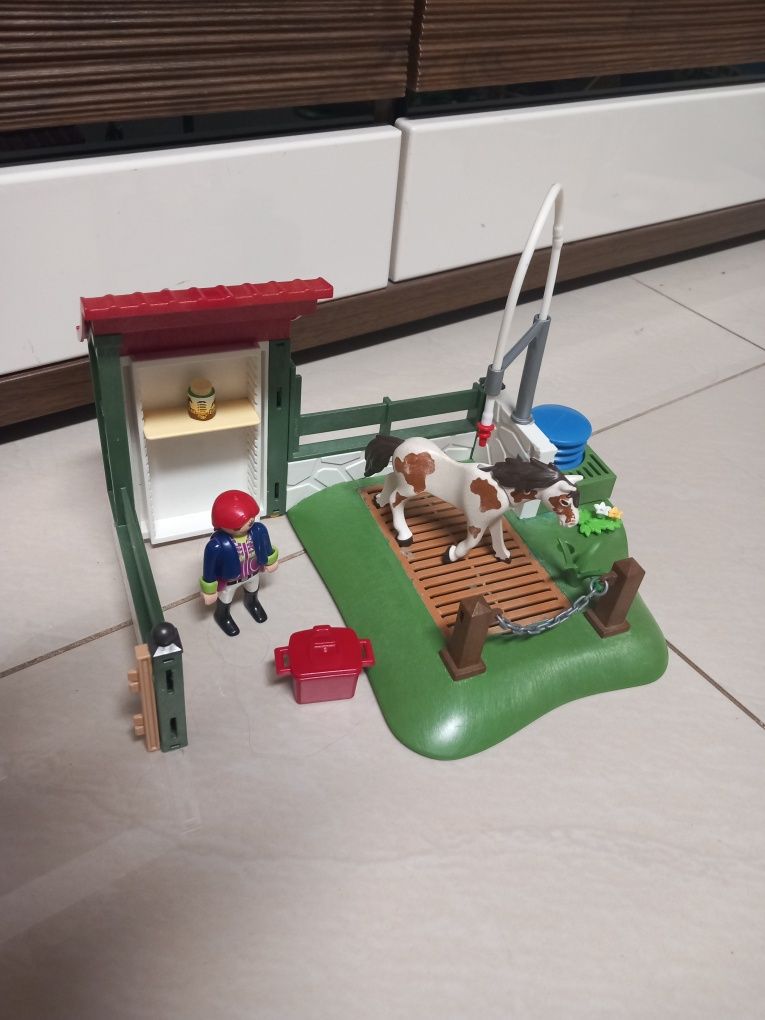 Playmobil myjnia dla koni zagroda