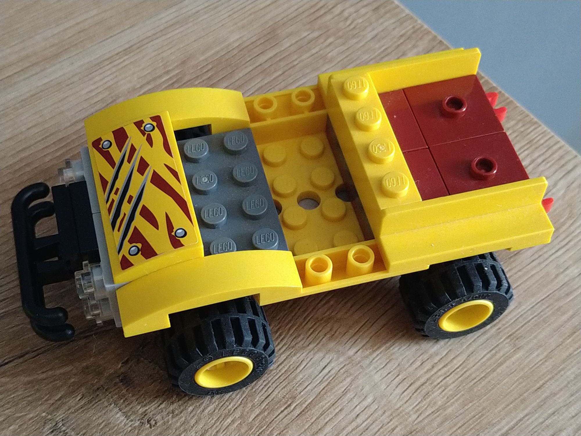 Lego 5887 Dino Dinozaury Baza HQ T Rex