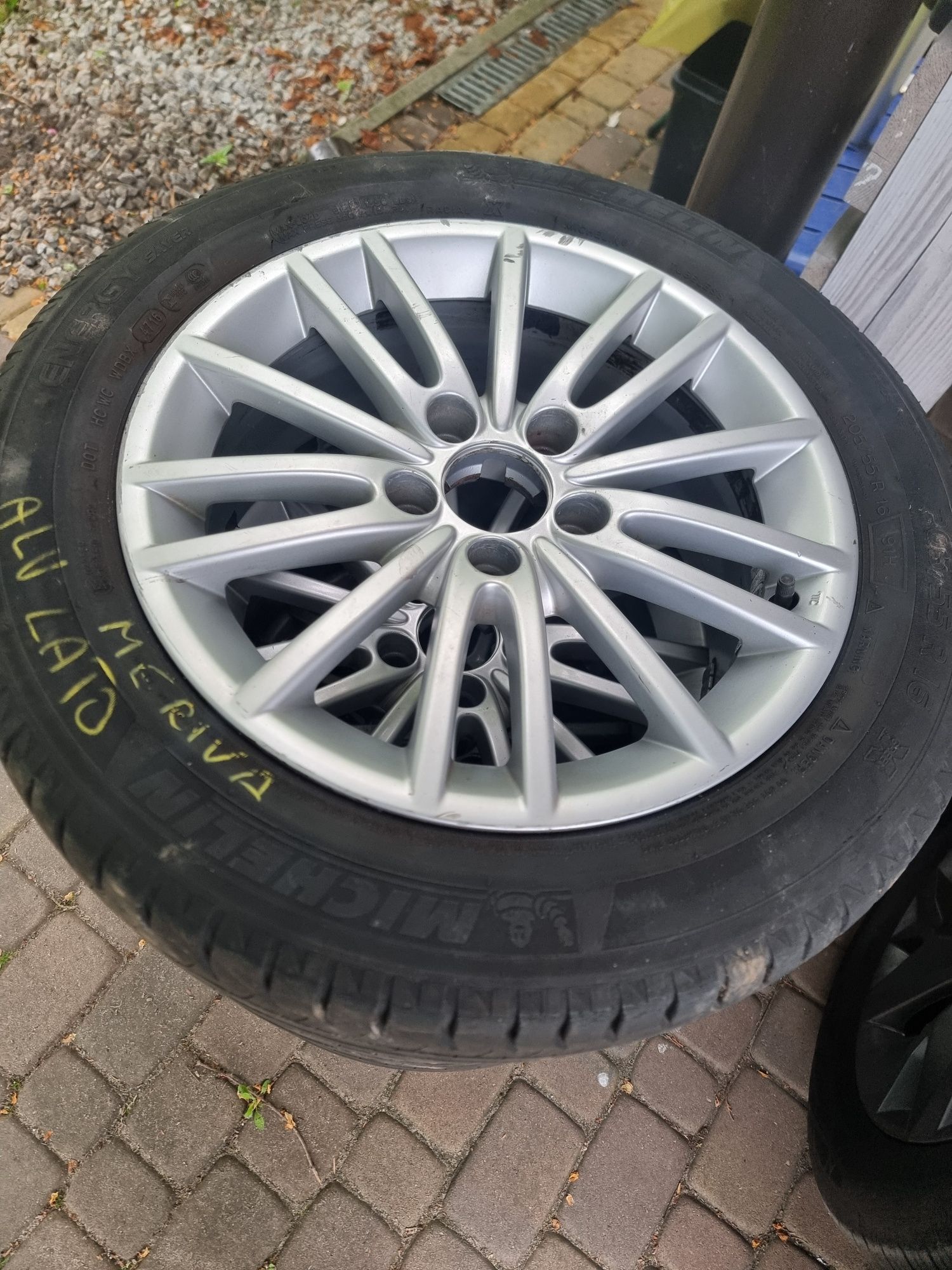 4 felgi z oponami Michelin "16 z Opel Meriva B