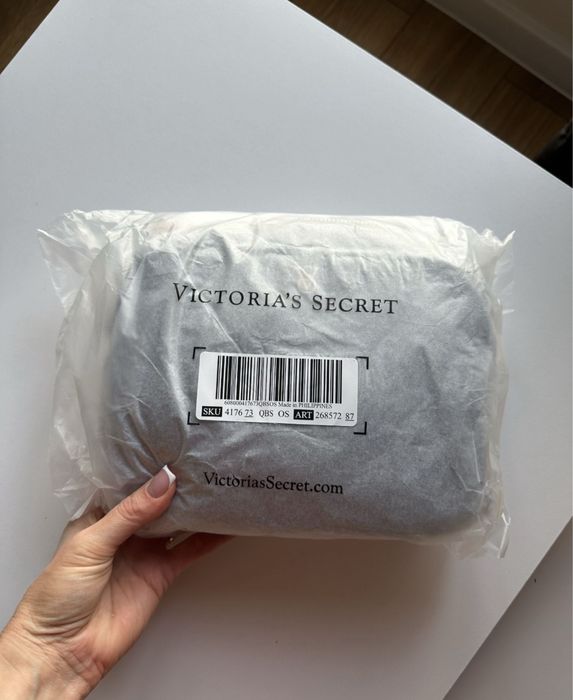 Жіноча сумка кросбоді через плече чорна victorias secret оригінал