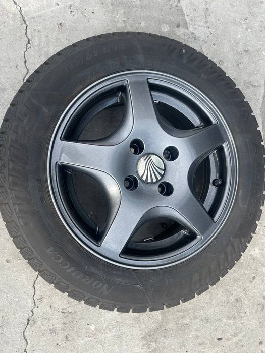 Диски с резиной (зимняя 23 год) 175/65 14R