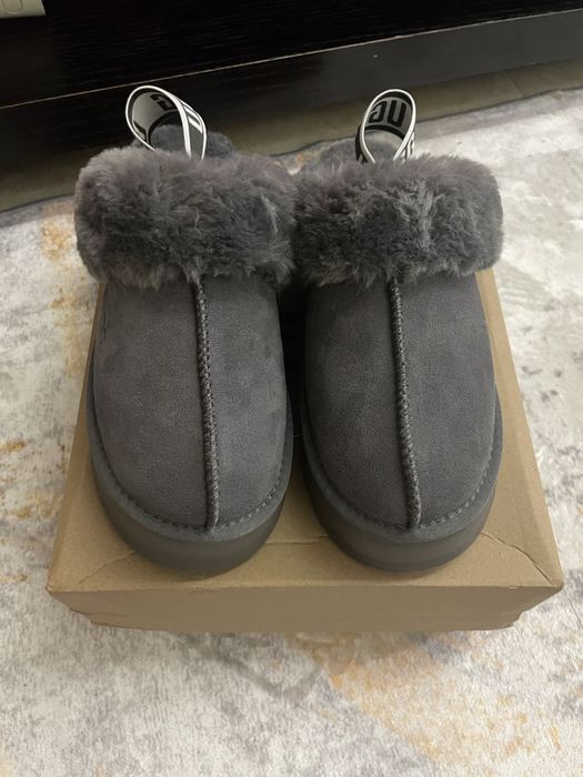 UGG Funkette com alça