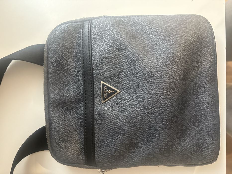 Męska saszetka Guess — super stan