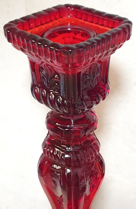 Fantásticos castiçais vintage em vidro prensado - IVIMA Marinha Grande