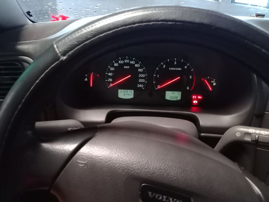 VOLVO V40 1.9D CR 115 cv Nacional