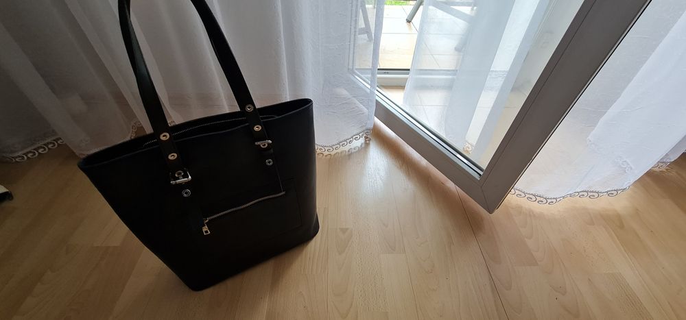 Torebka damska skórzana duża czarna