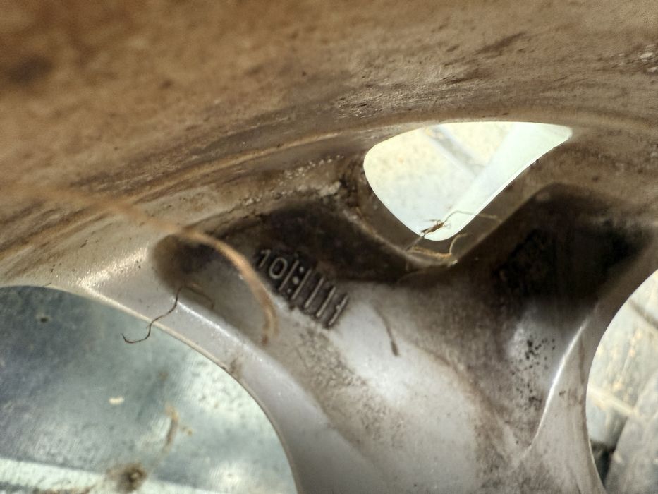 Alufelgi Ford 15” wraz z kompletem opon letnich i zimowych