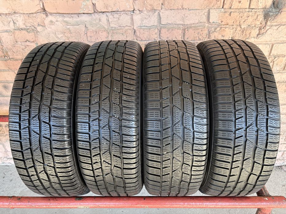 Комплект Зимових шин 205/60R16 Continental