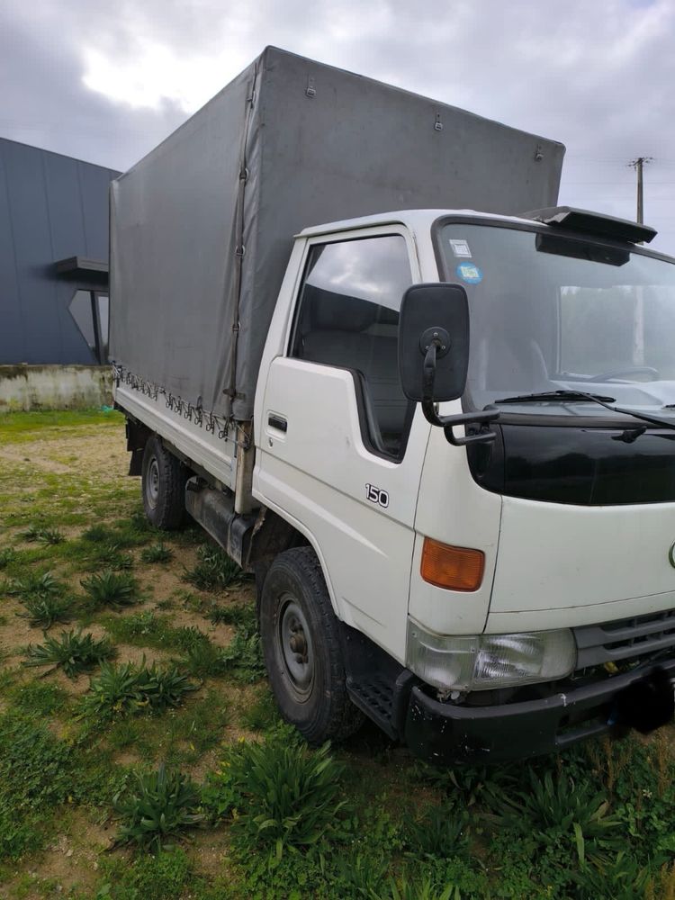 Toyota Dyna 150 rodado simples