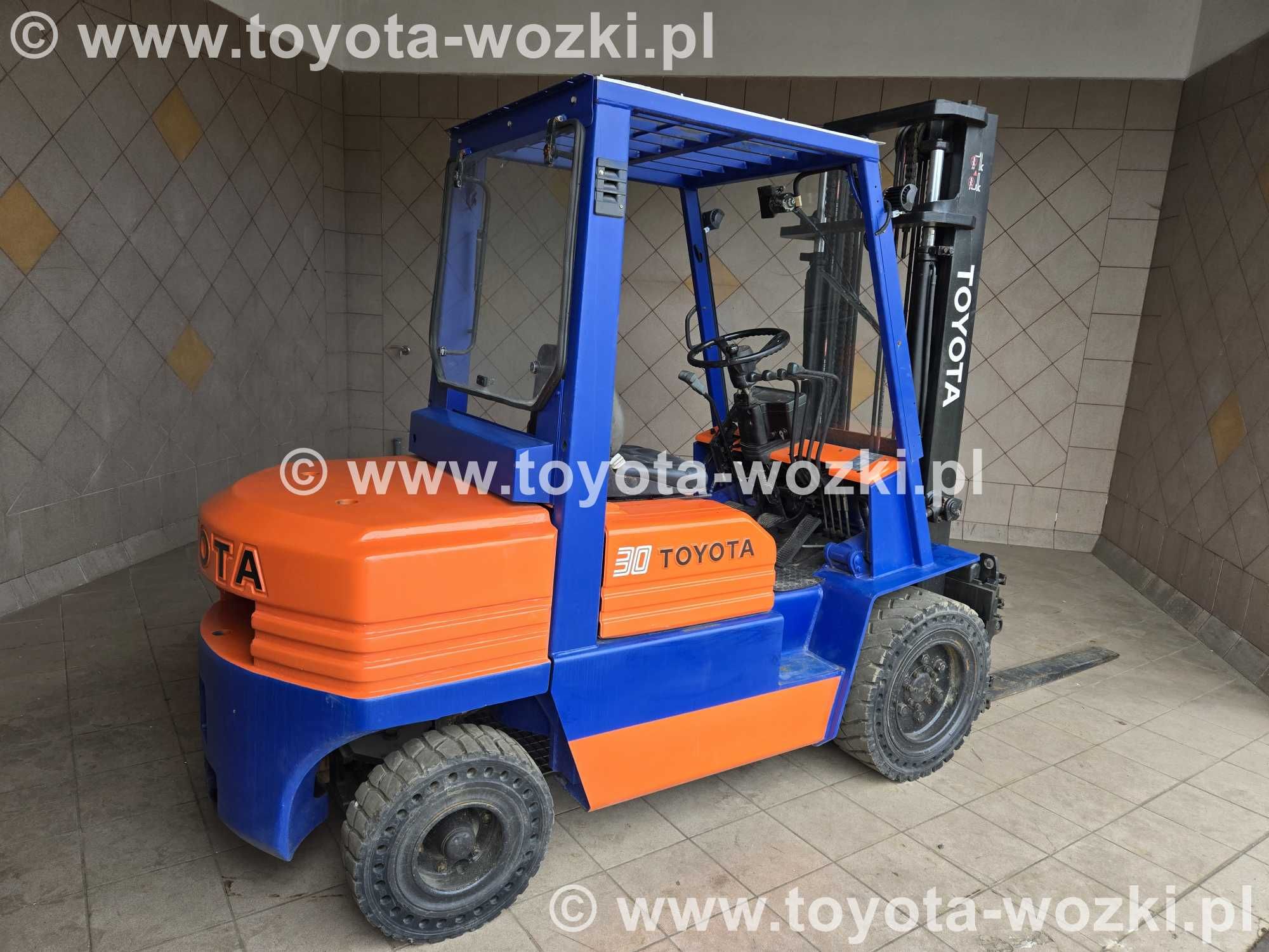 Wózek widłowy TOYOTA 5FD30 Pozycjoner przesuw b. TOYOTA 5FDF30  Linde