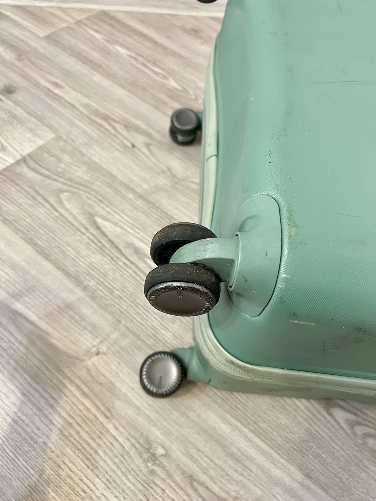 Валіза American Tourister