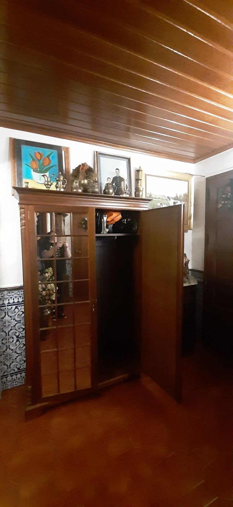 Roupeiro de entrada