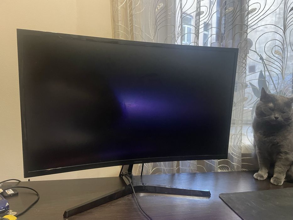 монітор samsung 75гц, разом з ним віддам клаву hyperx