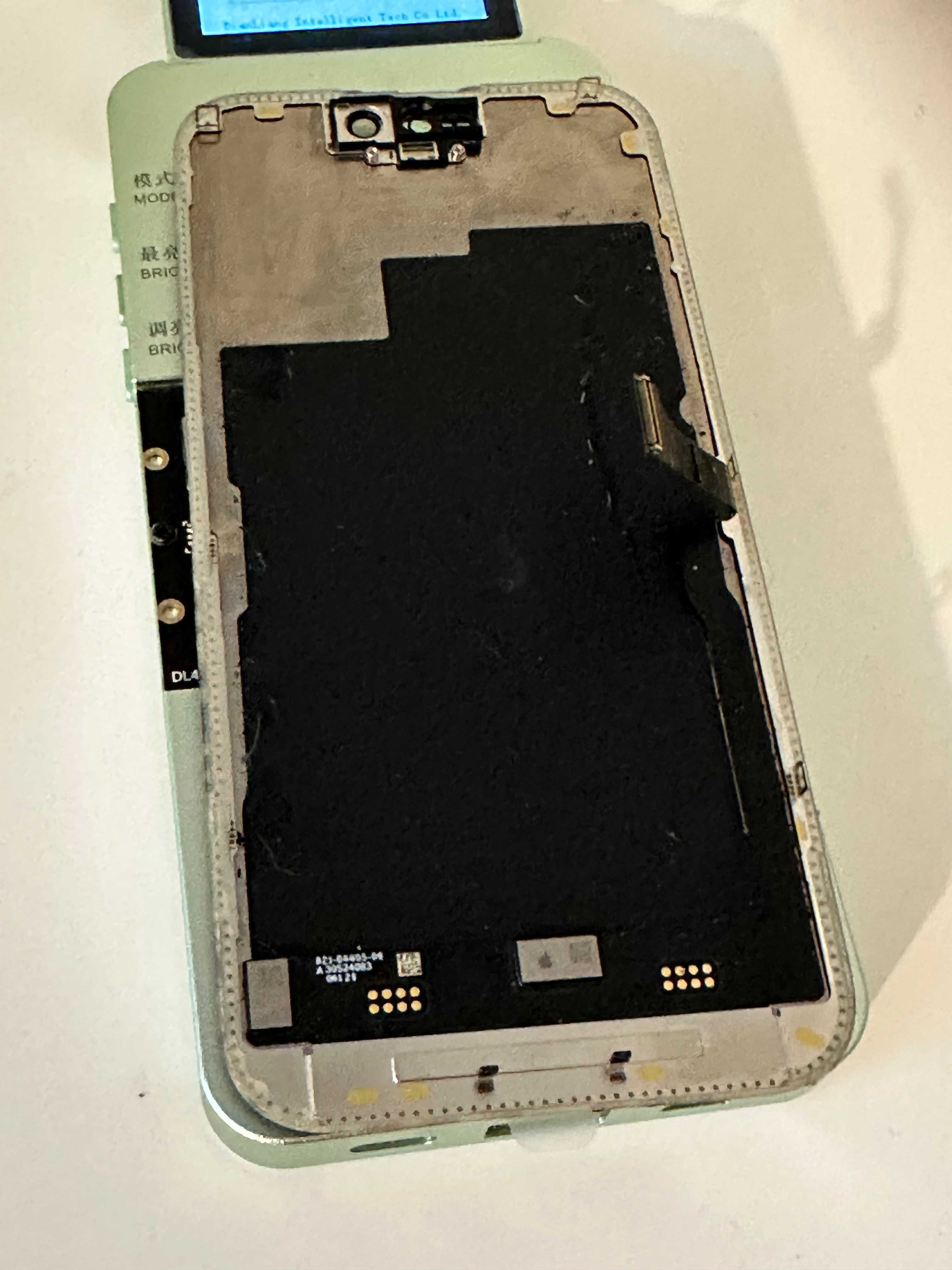 Oryginalny wyświetlacz Apple iPhone 15 Pro FVAT