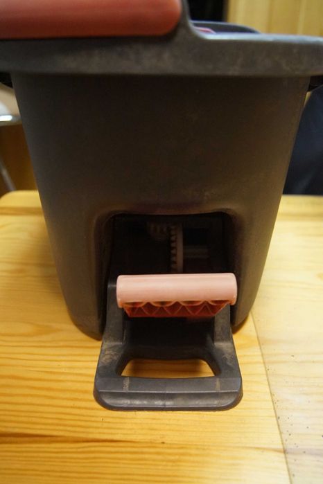 wiadro obrotowe mop vileda uszkodzone