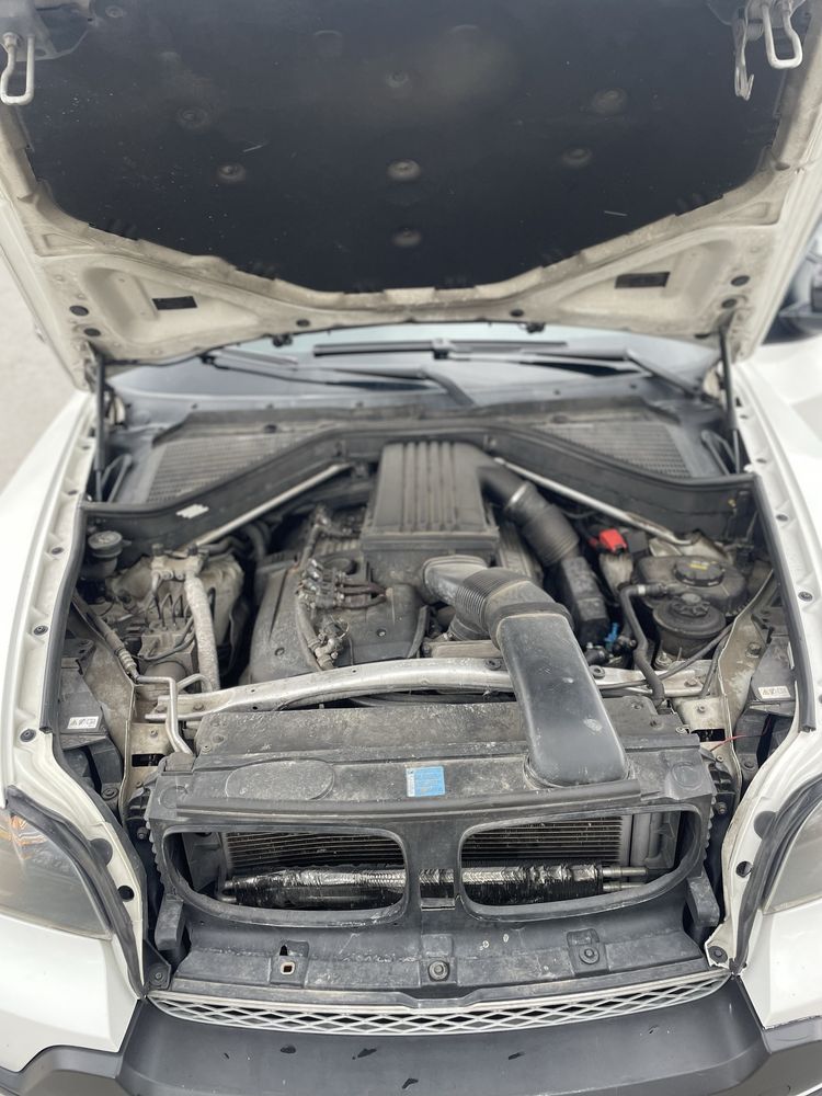 Продам BMW X5 3.0 газ/бензин