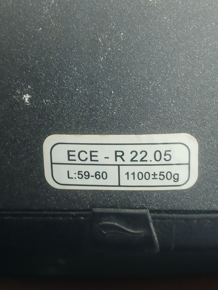 Capacete de mota usado mas em estado considerável