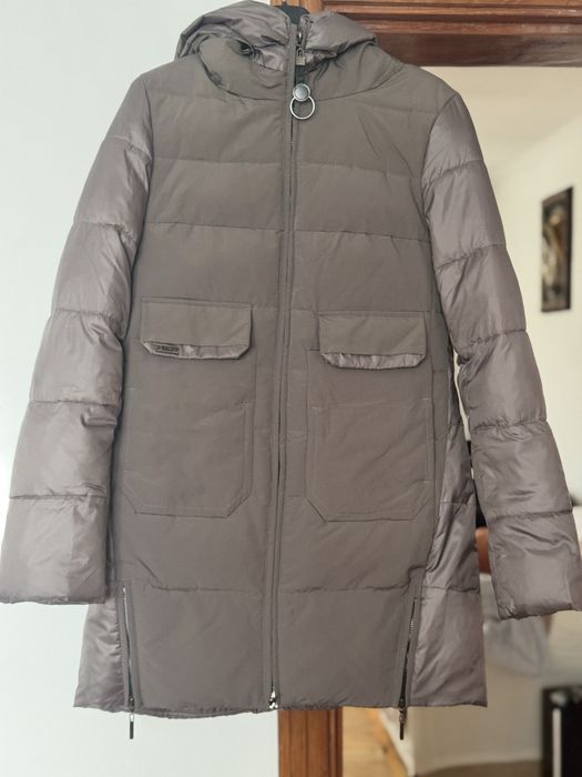 Зимова куртка в хорошому стані