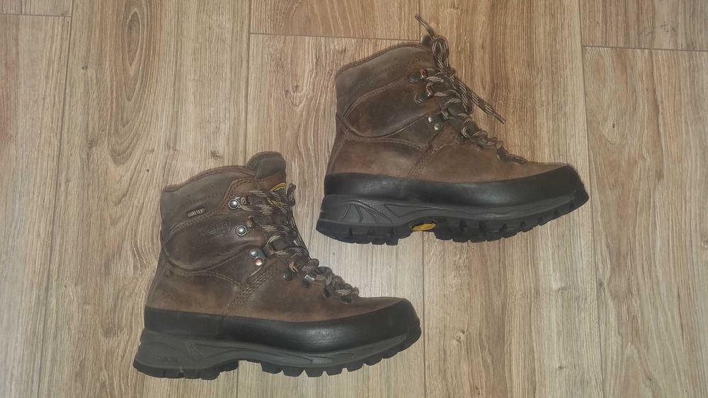 Buty MEINDL Island MFS 38/39 24.5cm Skóra* GTX trekkingowe wodoodporne