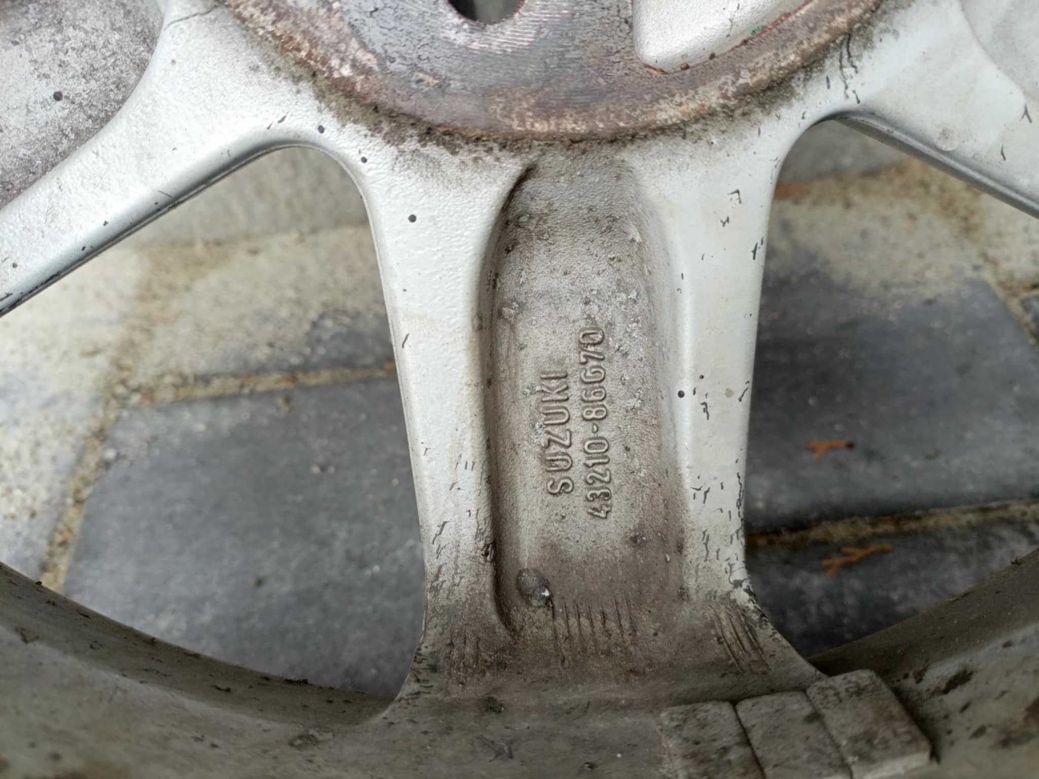 Alufelgi 14" 4x100 oponami letnimi
