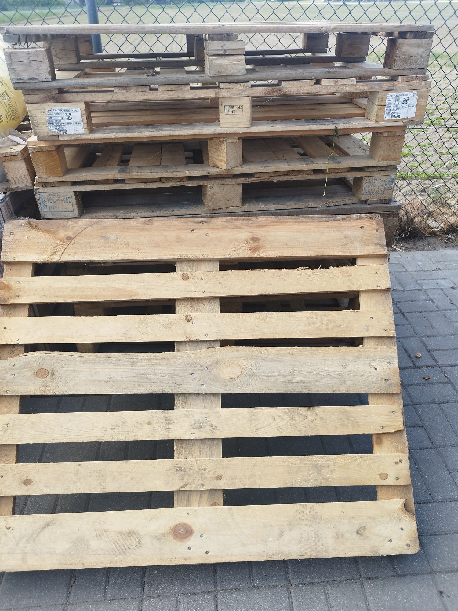 Sprzedam palety 100x120