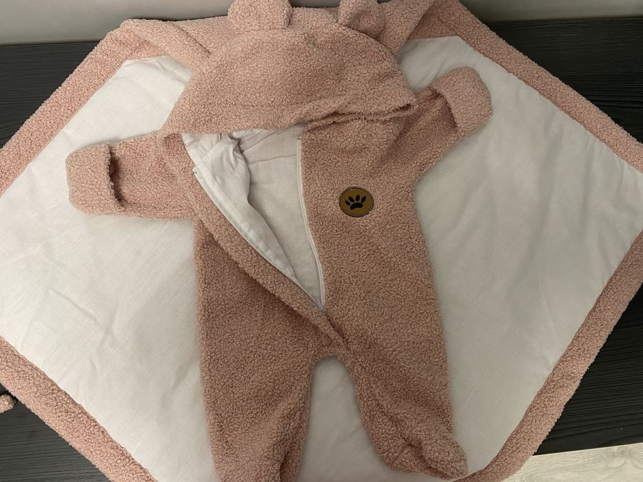 Конверт з косюмчиком на виписку осінь