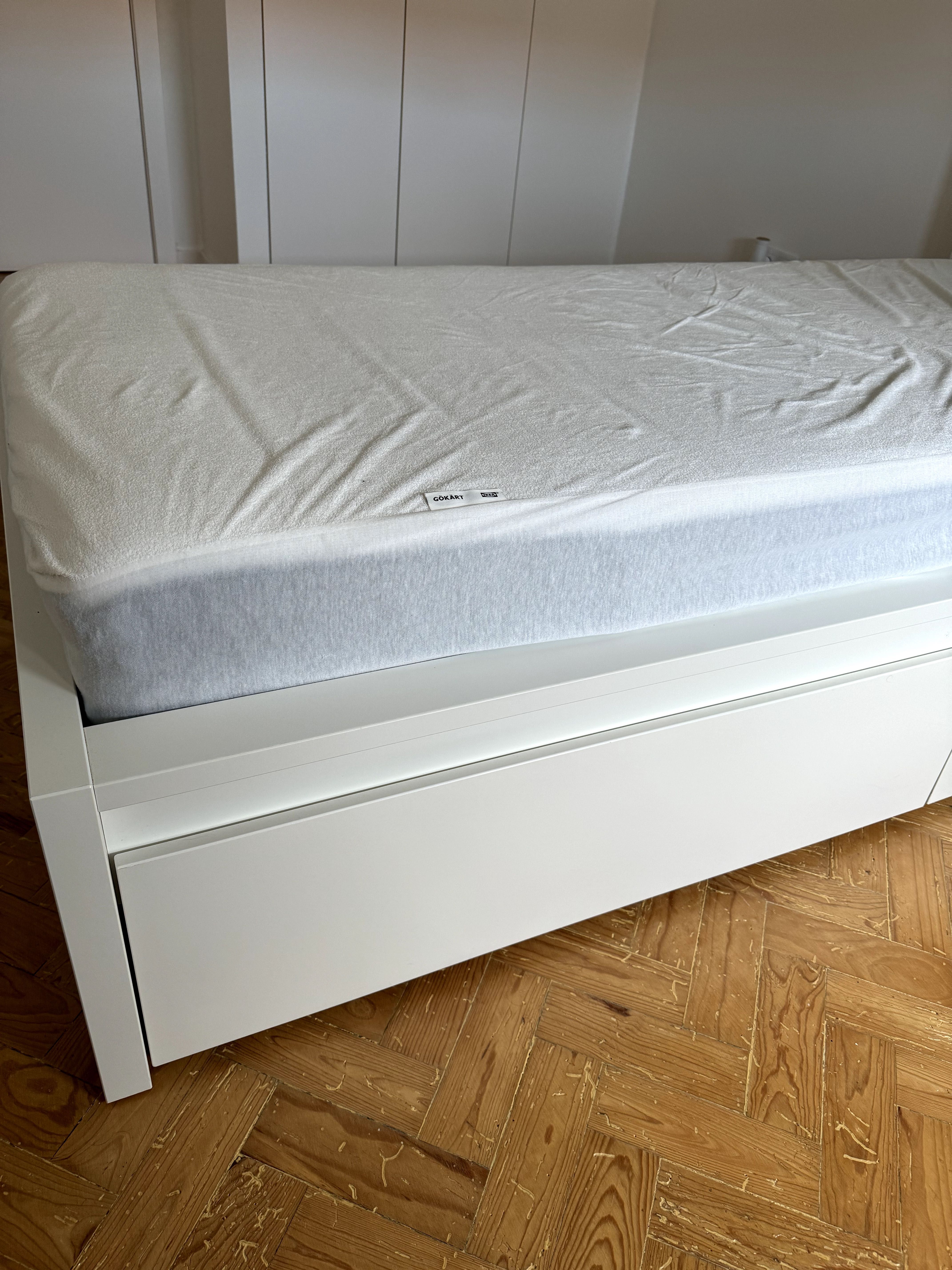 Cama de solteiro + colchão