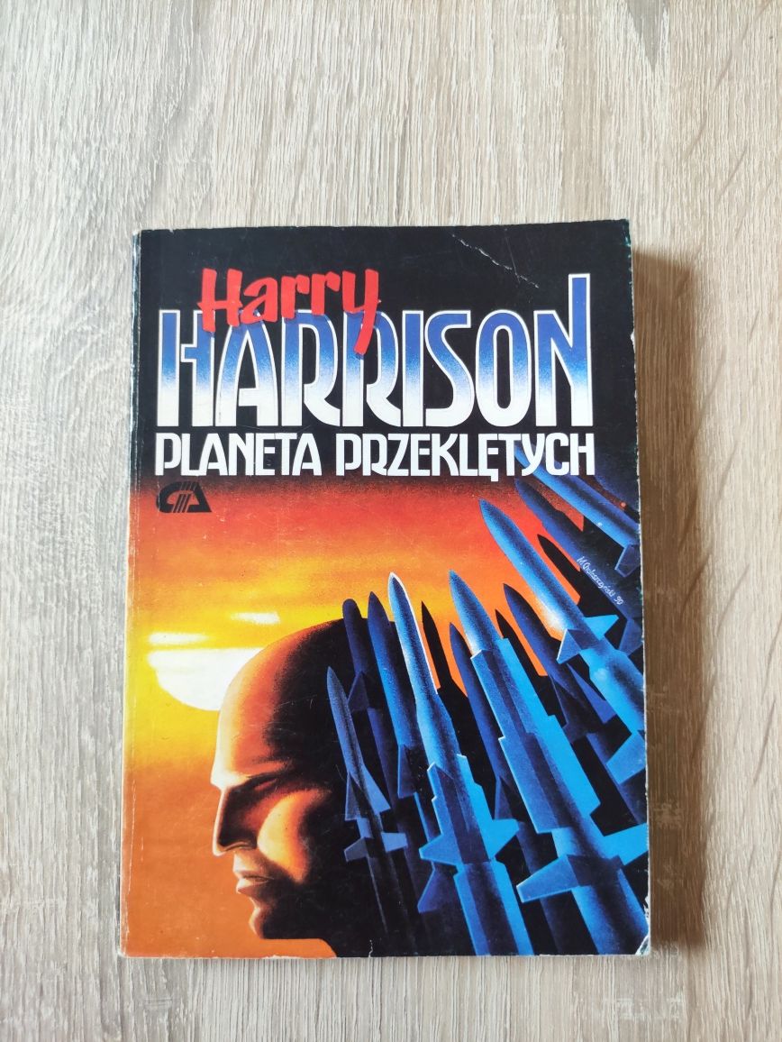 Książka fantasy o sportowcu Planeta przeklętych Harrison