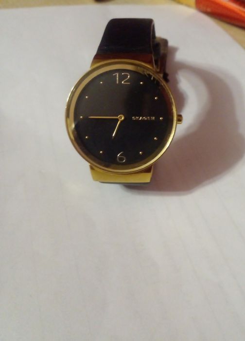 Годиник scaden на шкіряному ременці