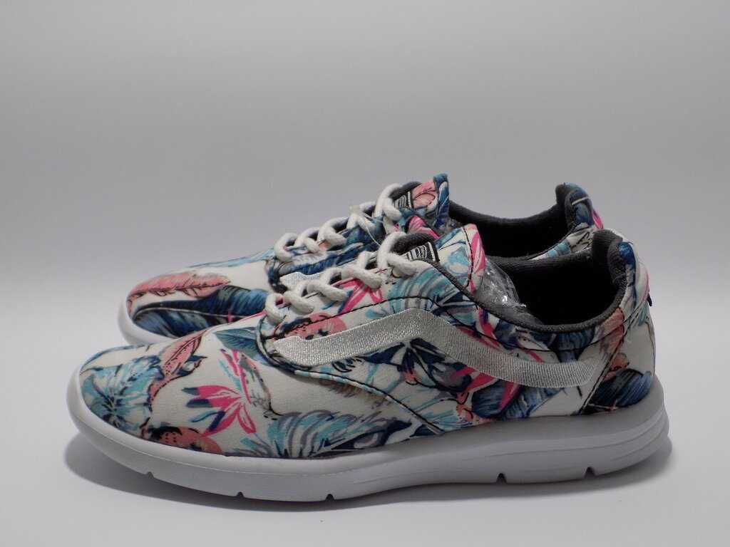 Кроссовки, кеды Vans