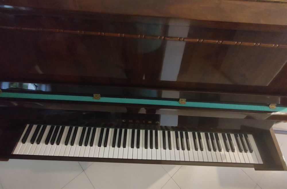 Pianino marki Tchaika
