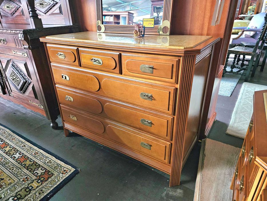 Cómoda em madeira com tampo em pedra - Muito bom estado ger