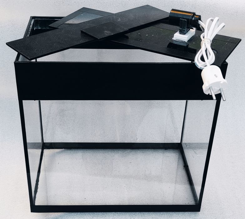 Аквариум с крышкой