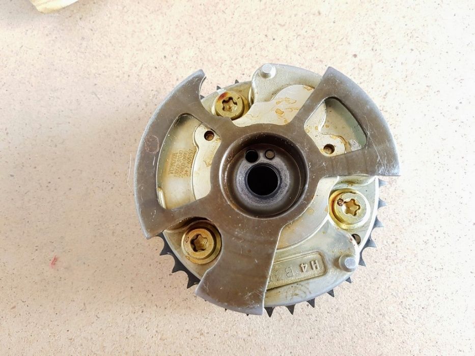 Шкив, звёздочка-шестерня распредвала TOYOTA 13050-31040