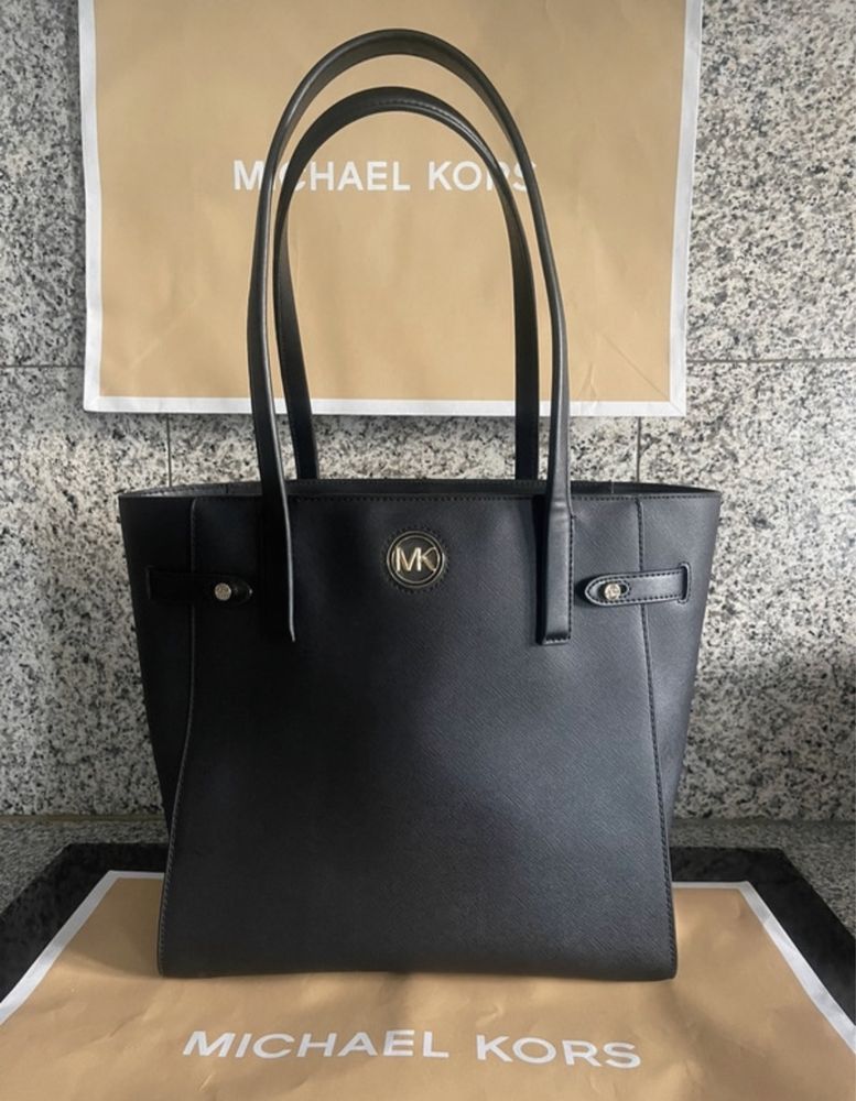 Michael Kors saffiano nova com etiqueta