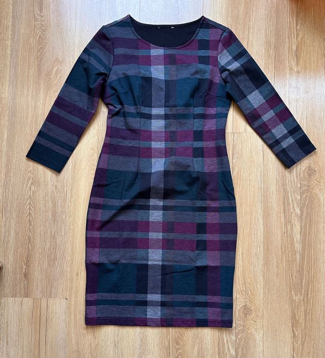 Dopasowana sukienka w kratkę midi 3/4 rękaw xs/S/m