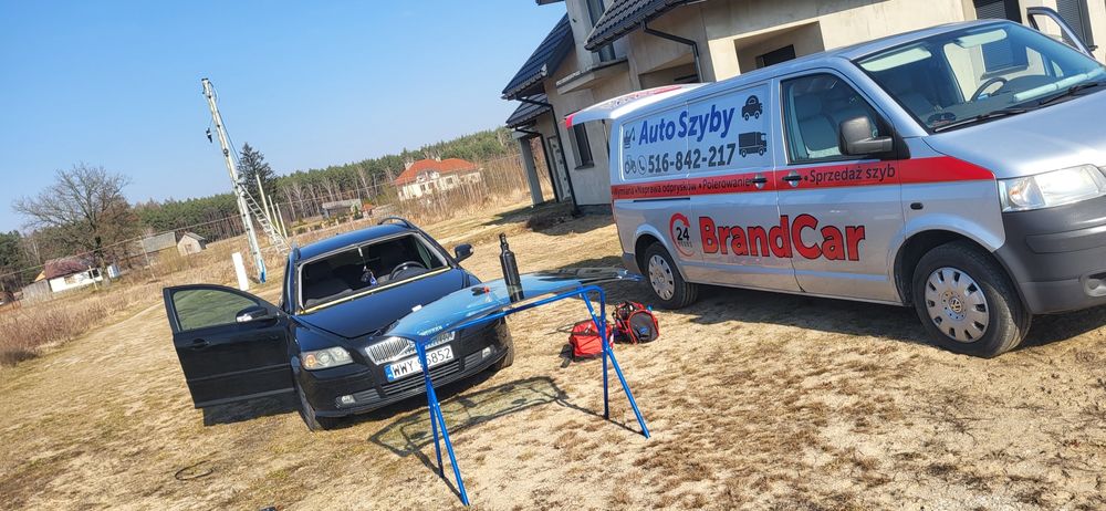 Mobilna wymiana szyb samochodowych i maszyn. Konkurencyjne ceny.