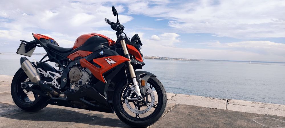 S1000r 2022 muito bem estimada